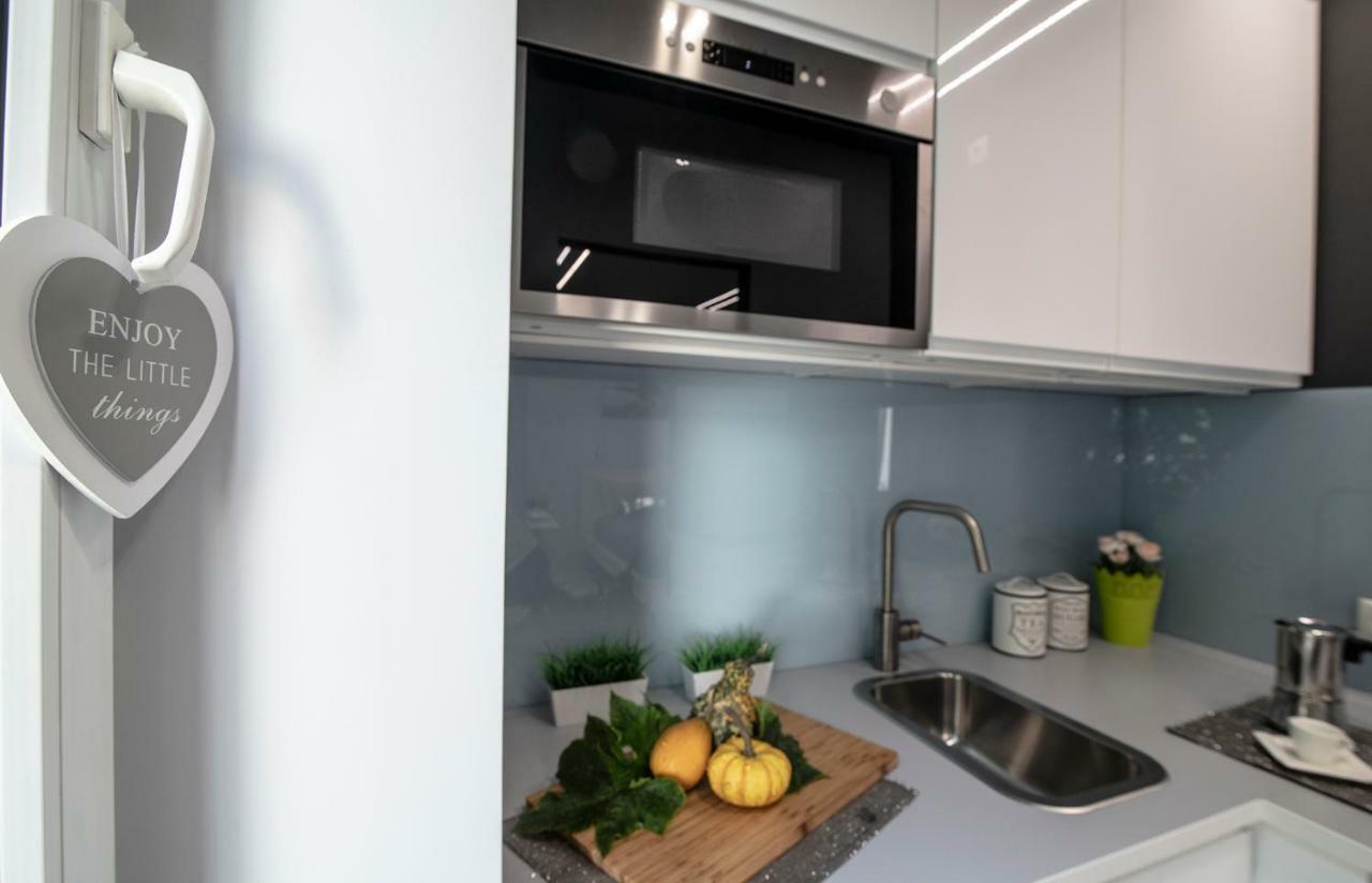 Wlr Apartments - Hoza I ワルシャワ エクステリア 写真